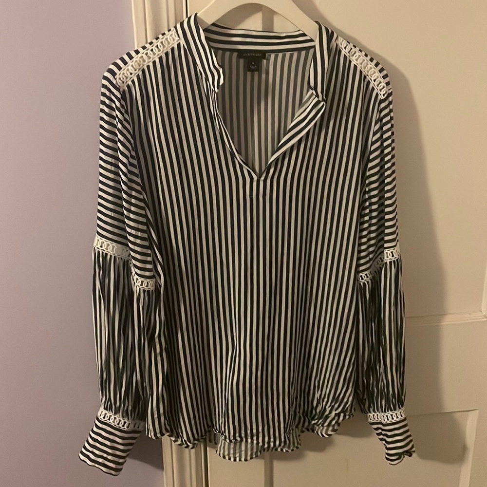 Excellent used condition Ann Taylor top
